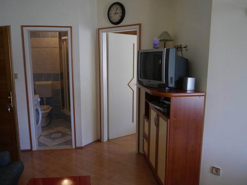 Apartment Iva 克勒克 客房 照片